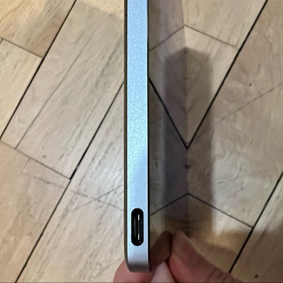 Google Pixel C 64GB, Wi-Fi, 10.2inch - Silver - Picture 9 of 15